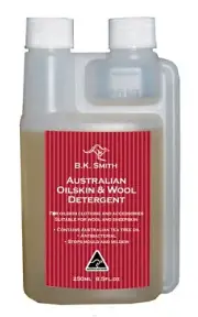 Oilskin Wool Wash Bk Smith Australian Made All Oilskins / Driza Bone 250ml