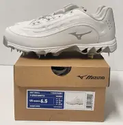 Mizuno 9-Spike Swift 8 Low 11GM236001 Women White Metal Softball Cleats SIZE 6.5