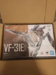 DX Chogokin Macross Delta VF-31E Siegfried Chuck Mustang Figure Bandai