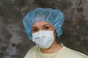 ULTRA 3-IN-1 SENSITIVE EAR-LOOP MASK WHITE 50/BX. ASTM LEVEL 2 - VALUMAX