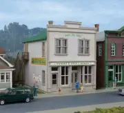 Walthers Cornerstone 933-3668 Tommy's Toys & Games HO Scale Model Train Kit