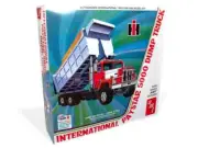 AMT I1/25 International Harvester Paystar 5000 Dump Truck Model Kit AMT1381