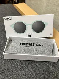 在飛比找Yahoo!奇摩拍賣優惠-法國IZIPIZI兒童3-5歲太陽眼鏡/TIFFANY藍