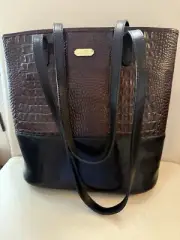 Classic Brahmin Early Style In Excellent Condition.