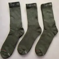 在飛比找蝦皮購物優惠-Supreme Hanes Crew Socks 襪子 單雙