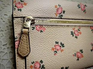 Coach 27280 金色立體馬車logo  輕便型信封長夾 粉膚色印花花朵