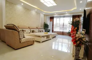 Q加·微貓家庭公寓(敦煌潤梓苑店)(原沙洲豪庭店)Q+ Weimao Family Apartment (Dunhuang Runziyuan)