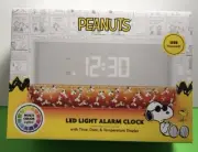 PEANUTS SNOOPY LED LIGHT ALARM CLOCK DATE TEMP USB NIB