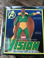 Diamond Select Marvel Premier Vision Statue Limited to 3000 pcs. #412 2020