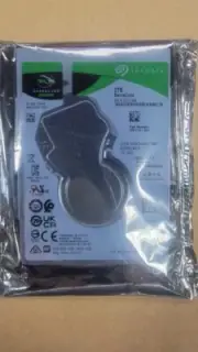 NEW Seagate BarraCuda ST2000LM015 2TB 2.5" SATA Notebook Hard Drive 32MB