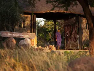 Four Seasons Safari Lodge Serengeti Tanzania - All Inclusive