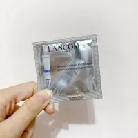 在飛比找蝦皮購物優惠-Lancôme 蘭蔻 激光煥白淨斑精華 升級版 1ml