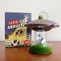 在飛比找蝦皮購物優惠-｜預購｜外星人綁架牛🐄 UFO Cow Abduction 