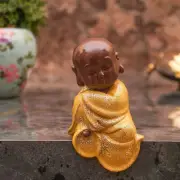 Indian Traditional Buddha beautiful Showpiece Assorted Color for Home D?cor