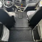 FLOOR MATS SET FOR PETERBILT 579 / 567 – BLACK FAUX LEATHER WITH GREY STITCHING