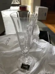 Mikasa Crystal French Countryside, Set of 4, 7-5/8” Fluted Champagne W Box