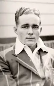 Denis Tomlinson a member South Africa cricket team which toured En- 1930s Photo