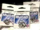 MUSTAD CIRCLE HOOK-39944-BN-1/0 SIZE-3PACK(8EACH) CIRCLE HOOK-POINT BENT IN