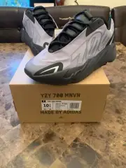 Adidas Yeezy Boost 700 MNVN Geode Yeezy SPLY Exclusive GW9526 Men's Size 10.5