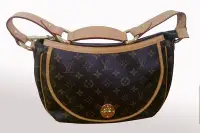 在飛比找Yahoo!奇摩拍賣優惠-二手品 LOUIS VUITTON LV M40076 字紋