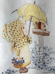 CM BETSEY CLARK Crewel Kit Hallmark BETSEYS FRIENDS Girl Birds Flower 9"x12" NOS