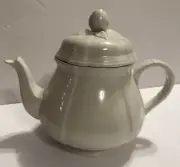 Villeroy & Boch Manoir VITRO-Porcelain Teapot with Lid 18th Century Style White