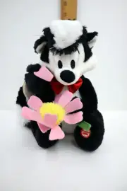 Hallmark I Pick You! Pepe Le Pew Talking Plush Figure Looney Tunes New w/Tag