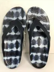 crocs kadee 2 seasonal graphic flip Women's size 4 Blue White Tie Dye New 206866