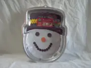 WILTON HAPPY SNOW MAN FACE NOVELTY SHAPE ALUMINUM CAKE PAN Head w/ Hat 2105-2083