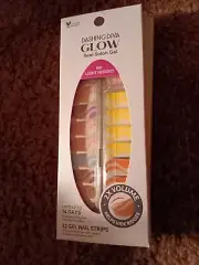 Dashing Diva Gloss Ultra Shine Gel 32 Nails Strips Color: Sherbert Swirl