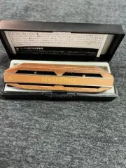 Suzuki MR-550H-A Koa Pure Harp 10-Hole Diatonic Harmonica. Key of A