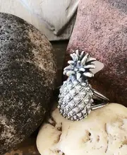 Retired James Avery Pineapple Ring NEW with JA Tags, Size 9 NEAT Piece!