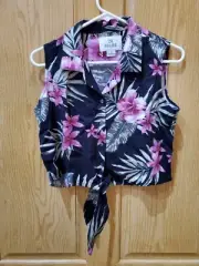 28 Palms Women's Loose-Fit Silk/Rayon Hawaiian Tie Front Crop Top, Black/Pink Hi