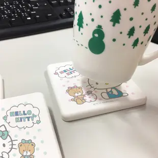 三麗鷗 Sanrio Hello Kitty 硬式珪藻土杯墊 (2入組) 凱蒂 硅藻土 防滑墊 吸水墊 【5ip8】