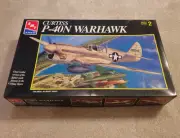 AMT Curtiss P-40N Warhawk 1/48 Model Kit