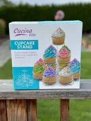 NIB Cucina Vita cupcake stand Holds 13 Cupcakes