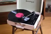 Onkyo Classic OCP-01 Portable Turntable with Bluetooth Speaker Pink