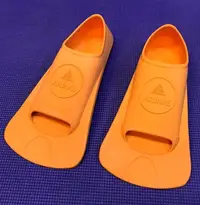 在飛比找Yahoo!奇摩拍賣優惠-ATUNAS歐都納 110F 蛙鞋(訓練用附網袋) 潛水鞋 