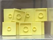 LEGO Parts - Bright Light Yellow Plate 2 x 2 w 1 Stud Jumper - No 87580 - QTY 10