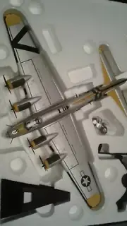 corgi 1:72 AA33321 USAAF 447thBG,708BS, "MILK WAGON"