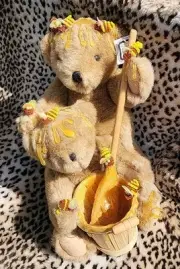 1989 ORZEK DOUBLE TROUBLE PLUSH BEARS COVERED W/HONEY & BEES