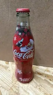 2003 Christmas COCA-COLA BOTTLE COLLECTIBLE 8OZ Sealed And Full.