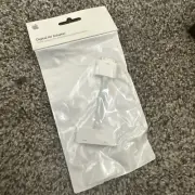Genuine Apple 30-Pin Digital AV HDMI Adapter (iPad iPhone iPod)