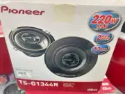 Pioneer TS-G1344R speakers