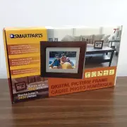 SMARTPARTS 7" Digital Picture Frame 128MB 3000 Pictures SD/MMC/MS Cards