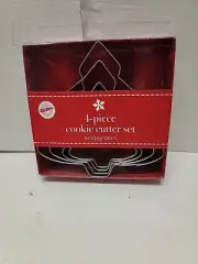 Christmas Tree Cookie Cutters Metal Wilton ChristmasTreeNesting 1”x4.5” Set Of 4
