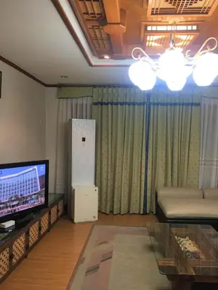 濟州市區的2臥室獨棟住宅 - 90平方公尺/1間專用衛浴Jeju Orangehouse Stay near airport