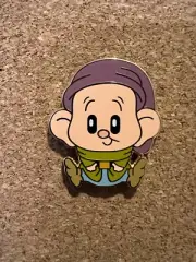 Disney Pin WDI MOG Adorbs Mystery - Dopey, Snow White & Seven Dwarfs LE 400