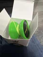 2 Yoyo King Green Merlin Professional Responsive Trick Yo-yos for Kids w/ Narrow