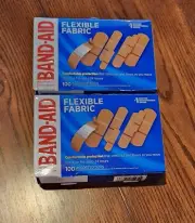 200 BAND-AID BRAND ADHESIVE BANDAGES FLEXIBLE FABRIC ASSORTED SIZES